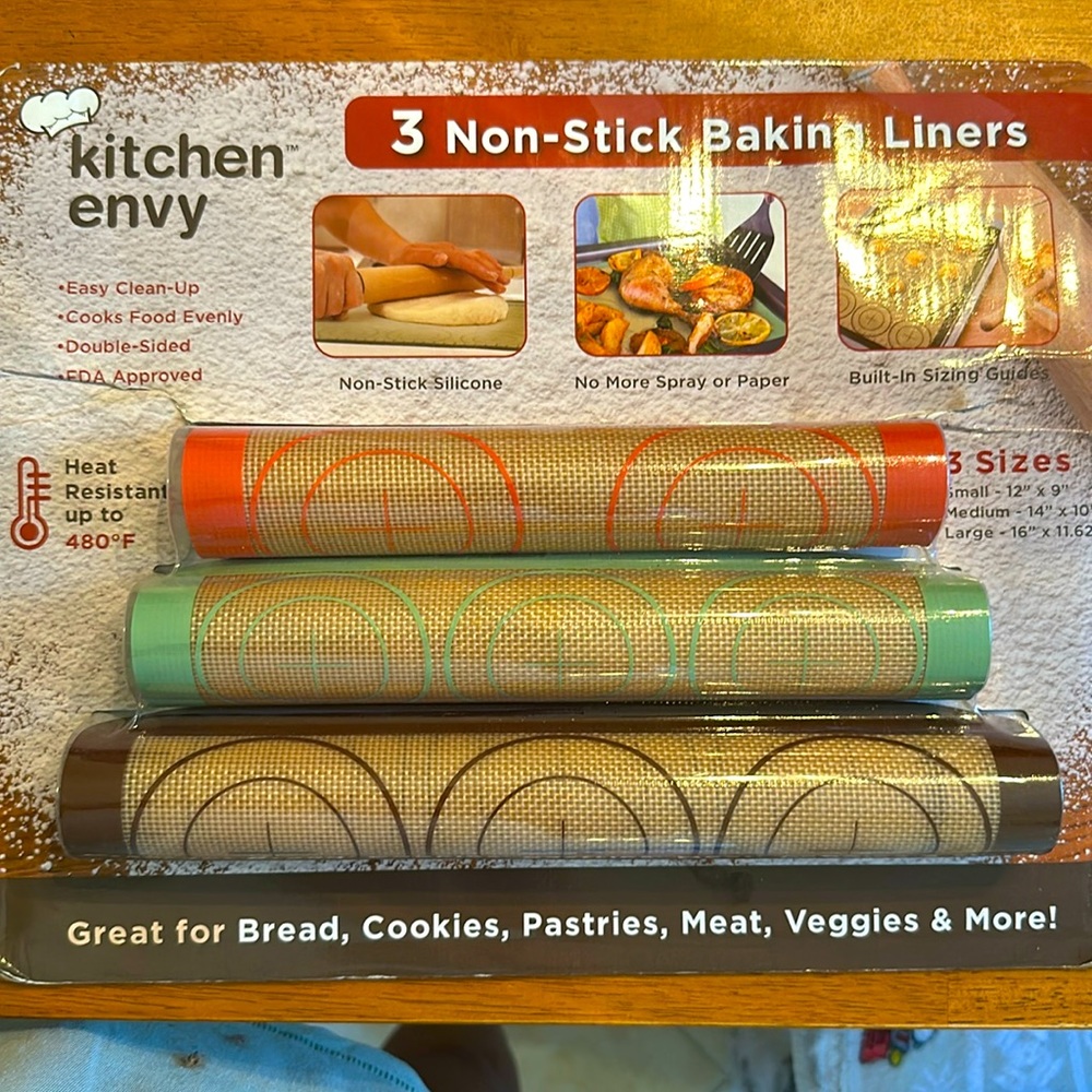 Set of 3 nonstick baking liners -new